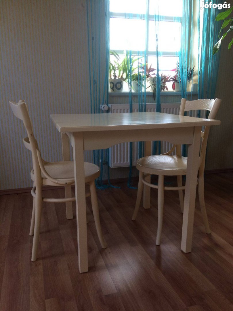 Étkező asztal+2 szék