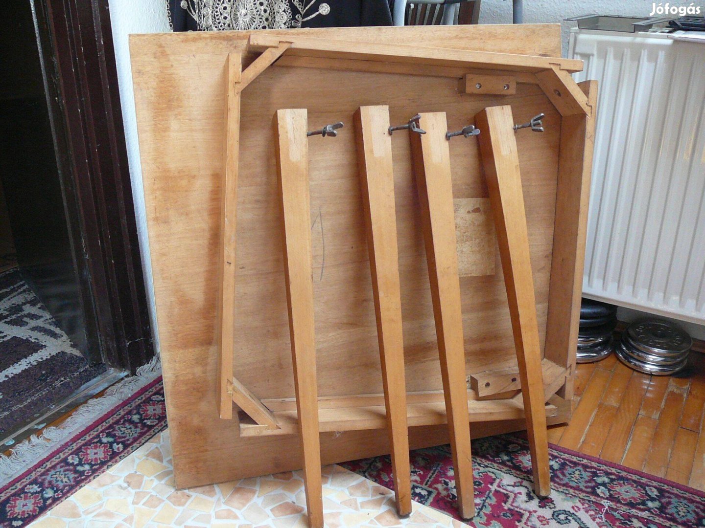 Étkező asztal 4+8 személyes 80x80x160 cm kinyitva eladó!