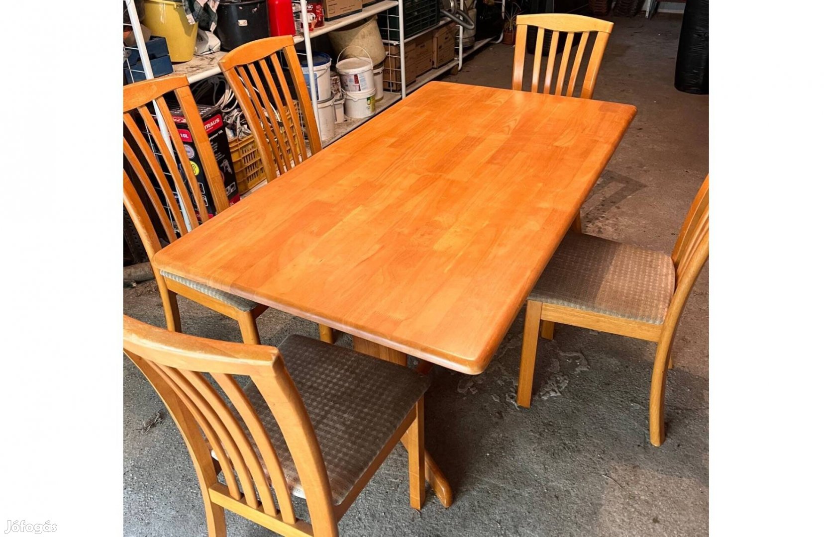 Étkező asztal 5 székkel eladó!