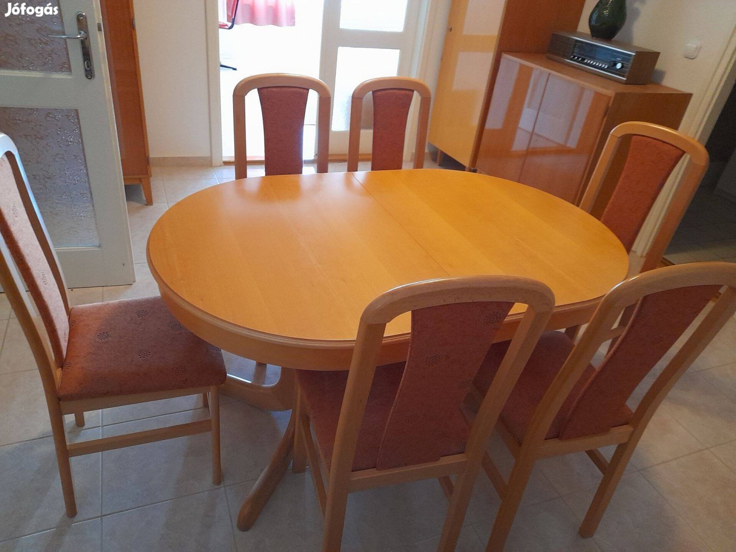 Étkező asztal 6 székkel