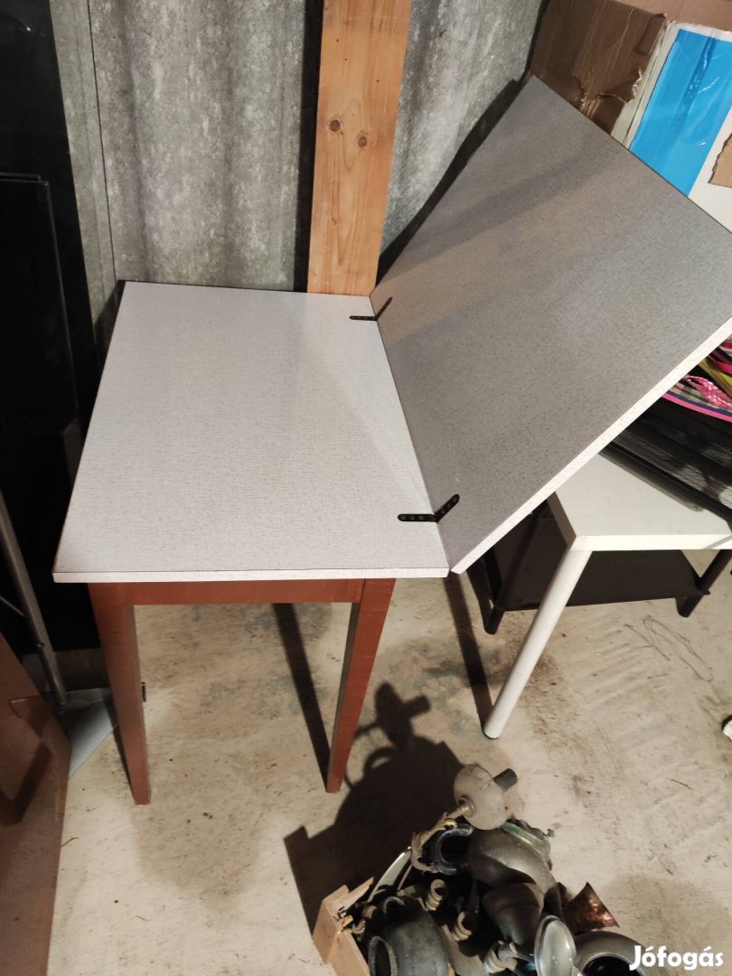 Étkező asztal kinyitható eladó