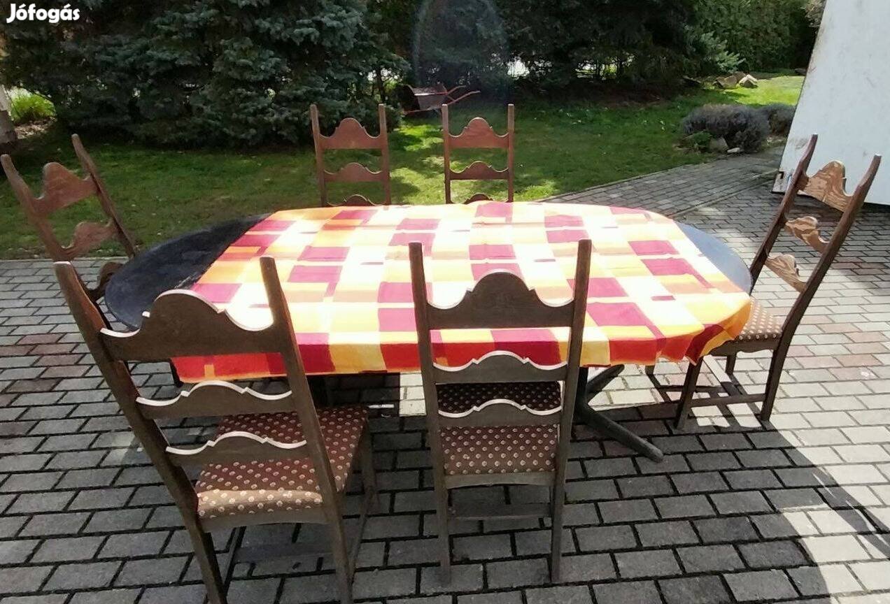 Étkező asztal székekkel