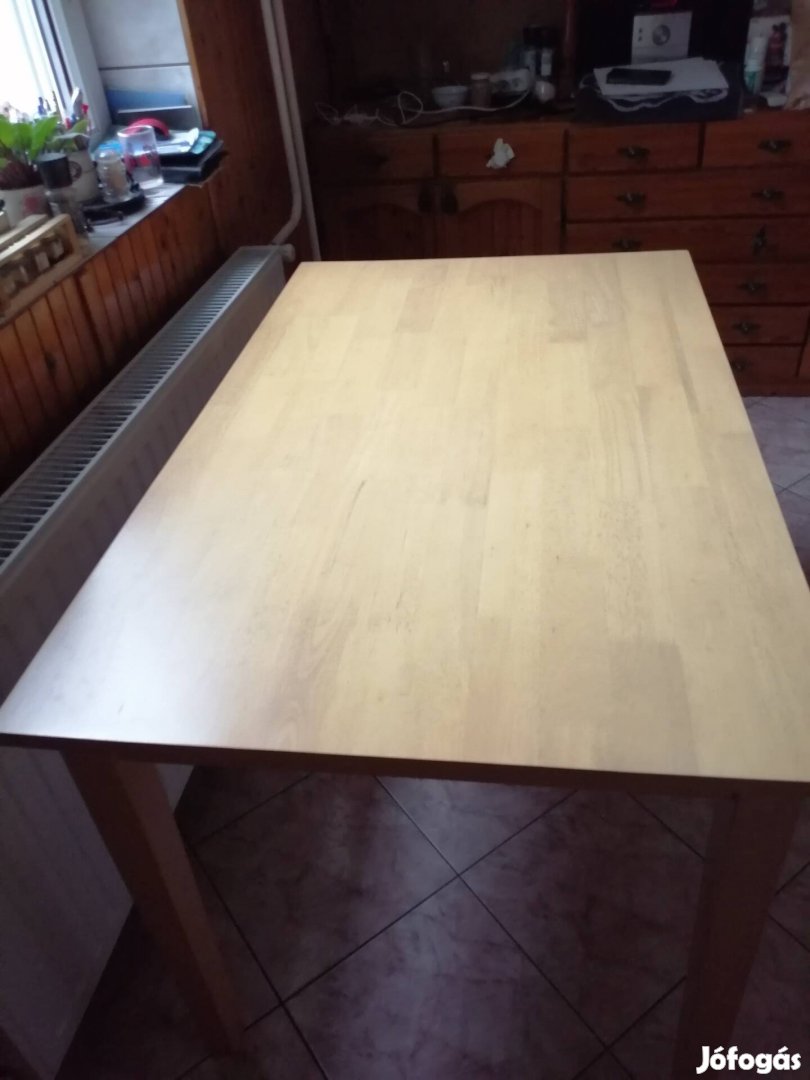 Étkező asztal újszerű állapotban eladó  mérete 120x75 