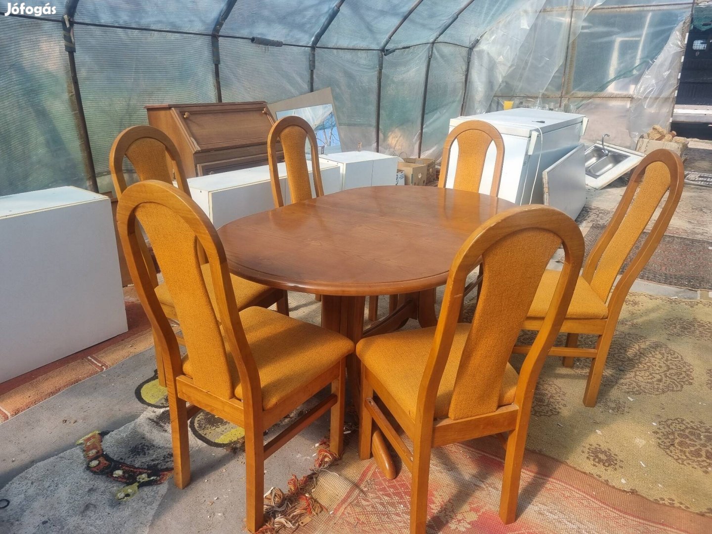 Étkező garnitúra bővíthető asztallal