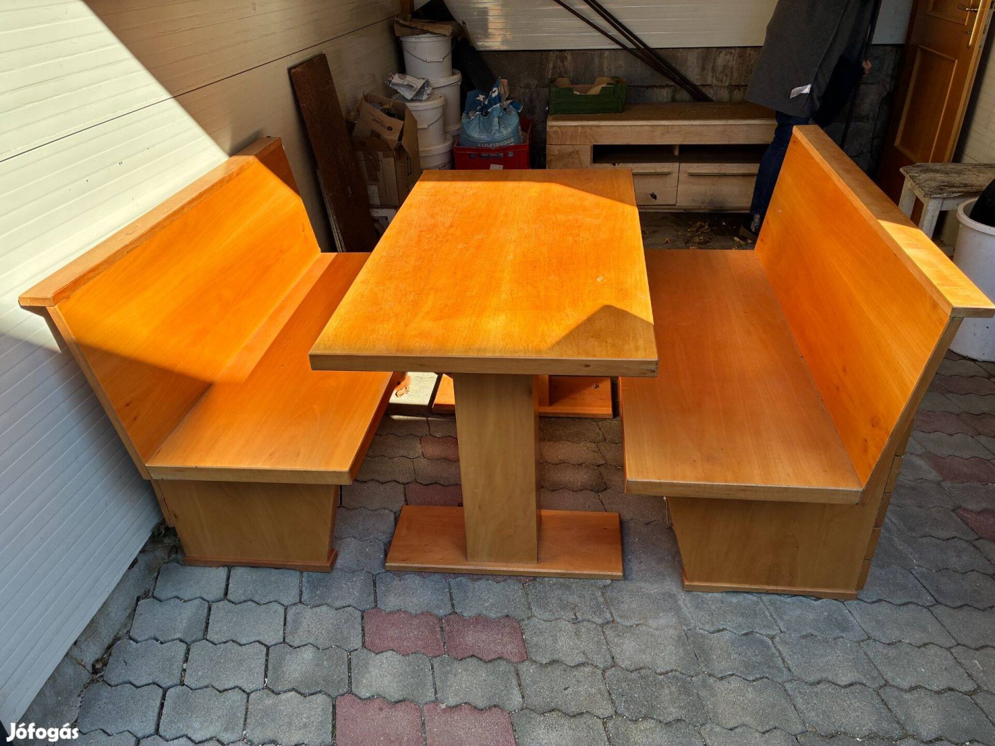 Étkező garnitúra kiváló állapotban 100.000 Ft fenyőből