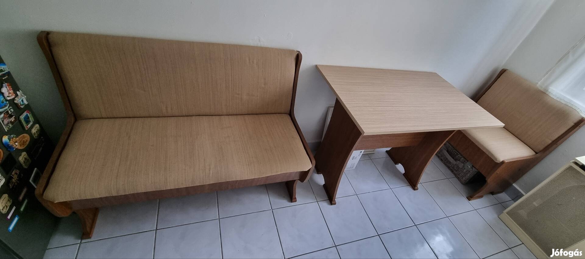 Étkezőasztal 2 paddal