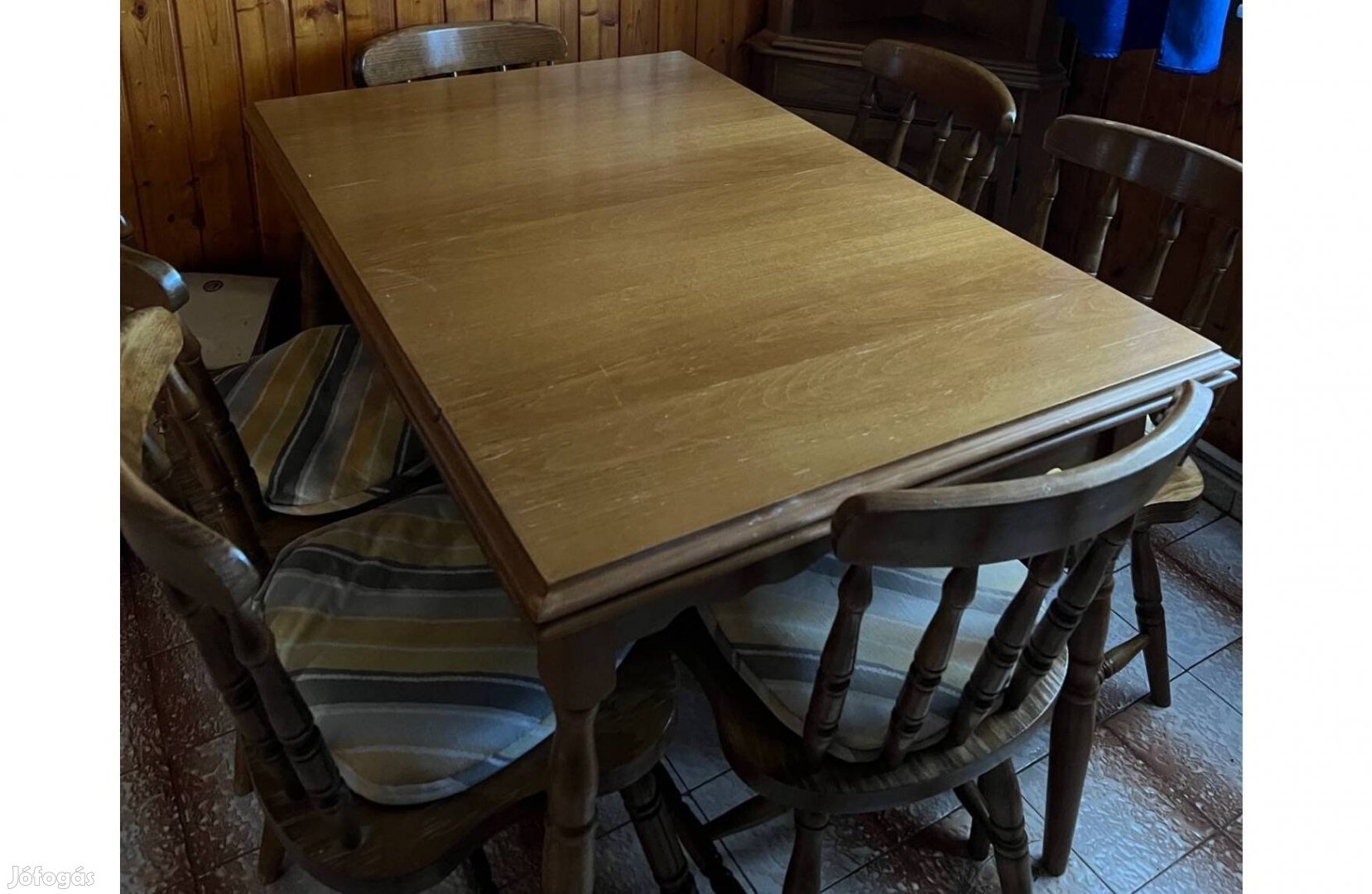 Étkezőasztal 6 székkel eladó, tölgyfa