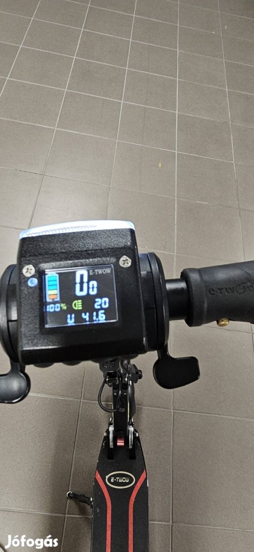 Etwow booster s elektromos roller. 