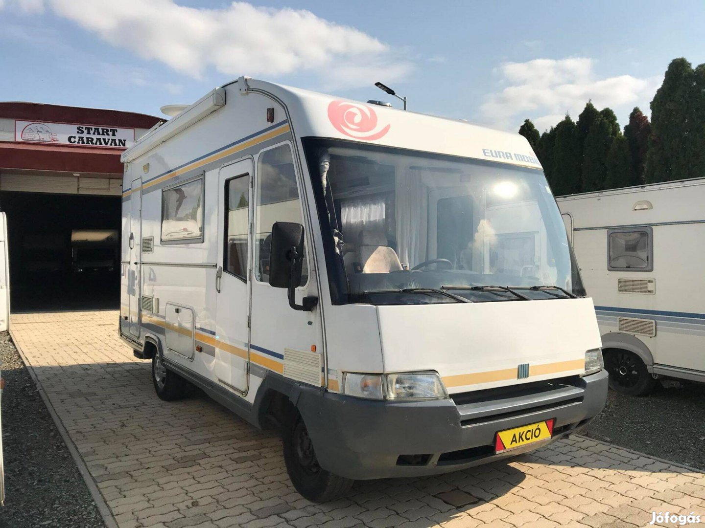 Eura mobil ducatto lakóautó