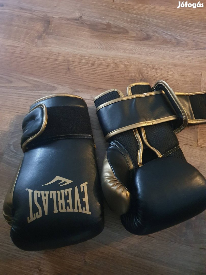 Everlast 14-es boxkesztyű