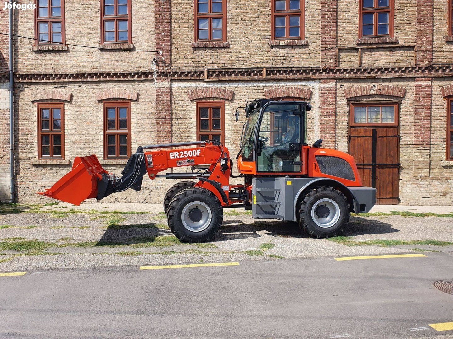 Everun ER2500F rakodó teleszkópos gémmel Akciós áron eladó!