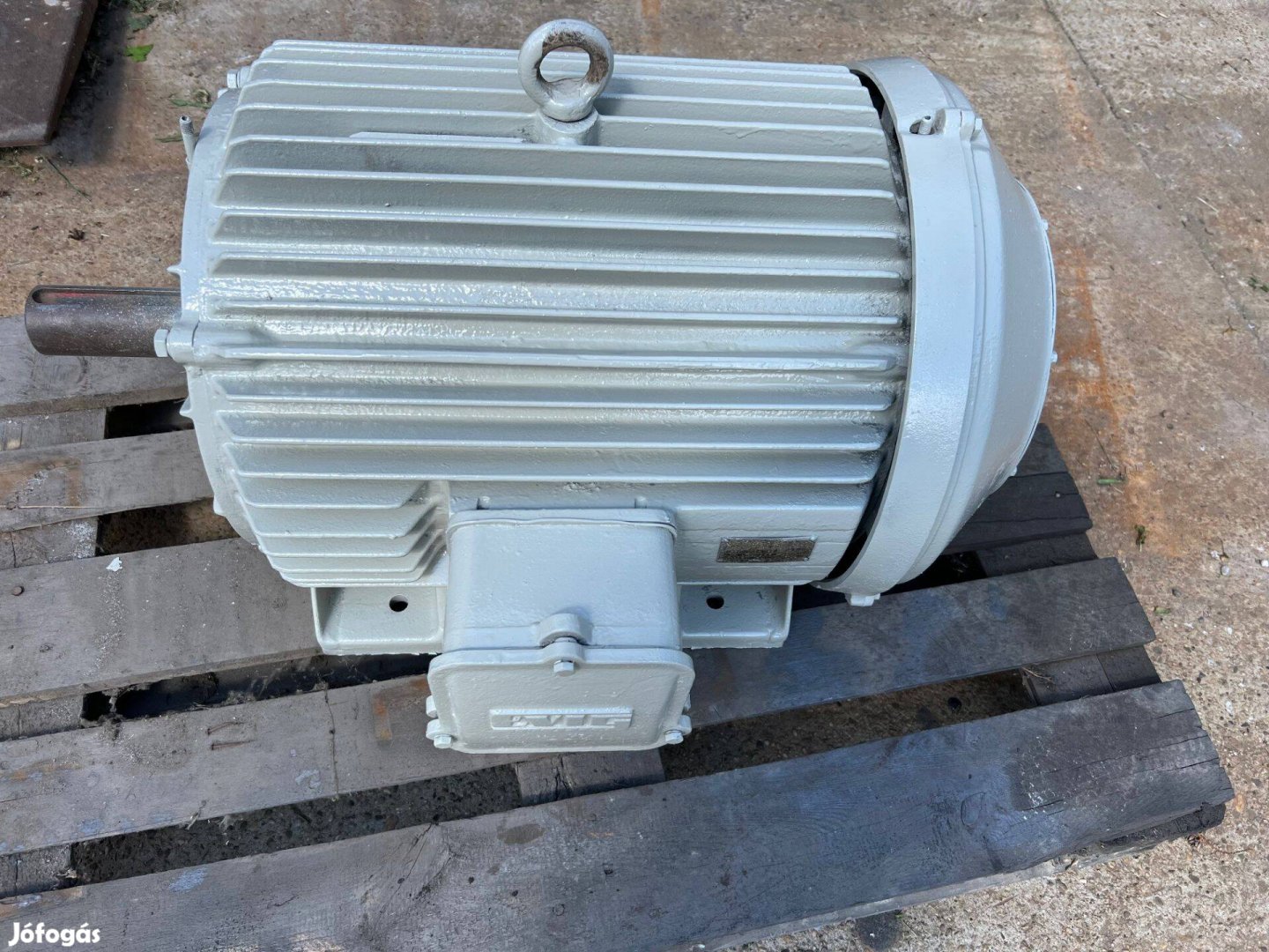 Evig 22 kW-os villanymotor eladó, fordulatszáma 725