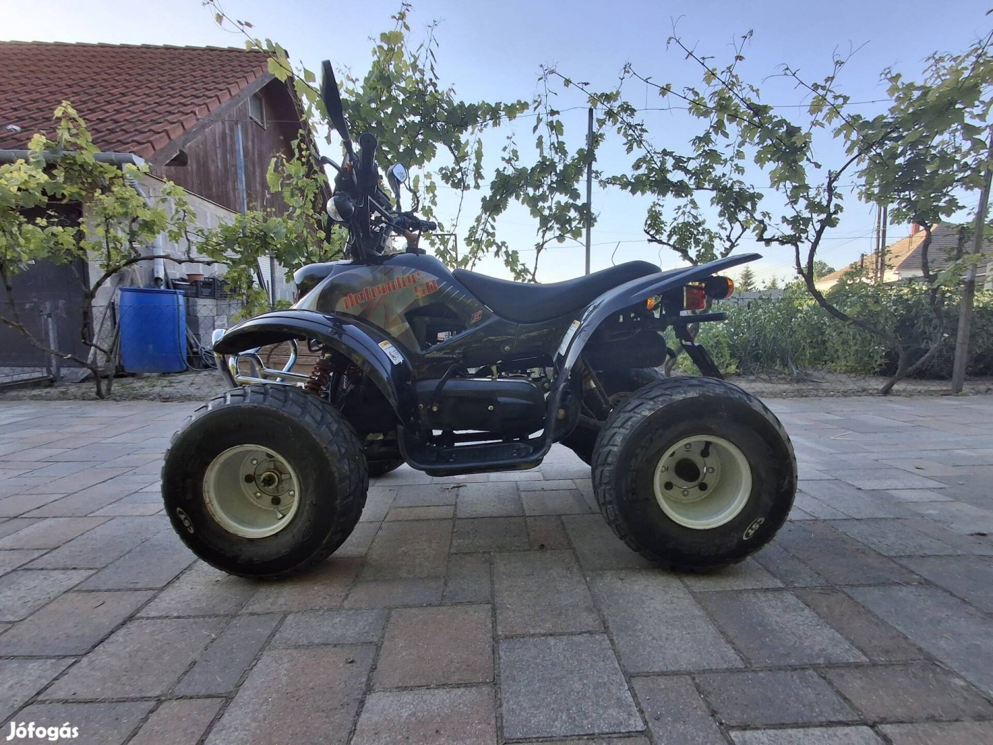 Explorer defender quad eladó.
