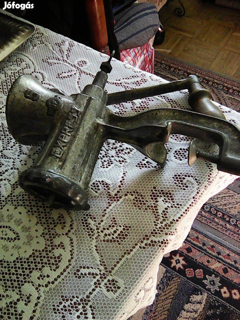 Express 5-tös húsdaráló