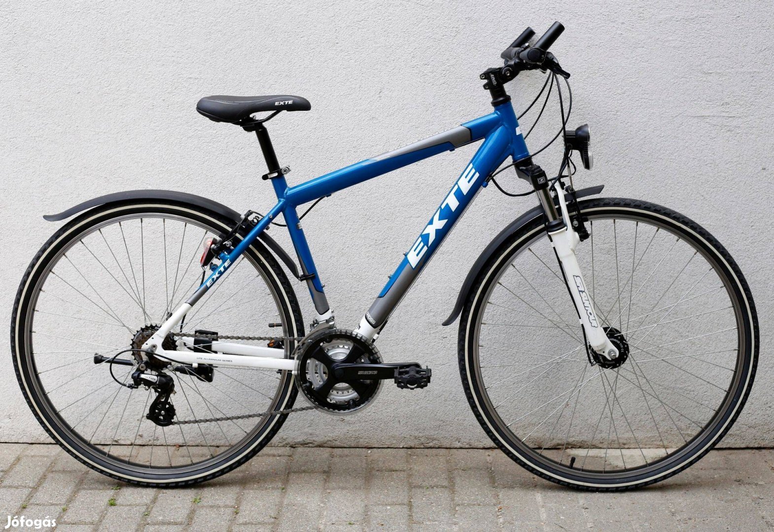 Exte Cross Racers 28" használt alu Cross-Trekking kerékpár (S)