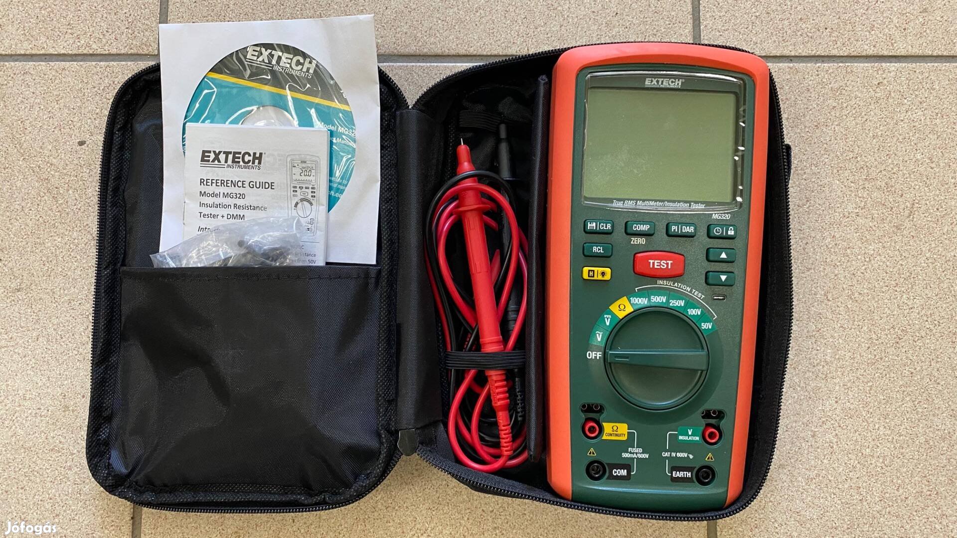 Extech MG320 szigetelésvizsgáló és univerzális műszer