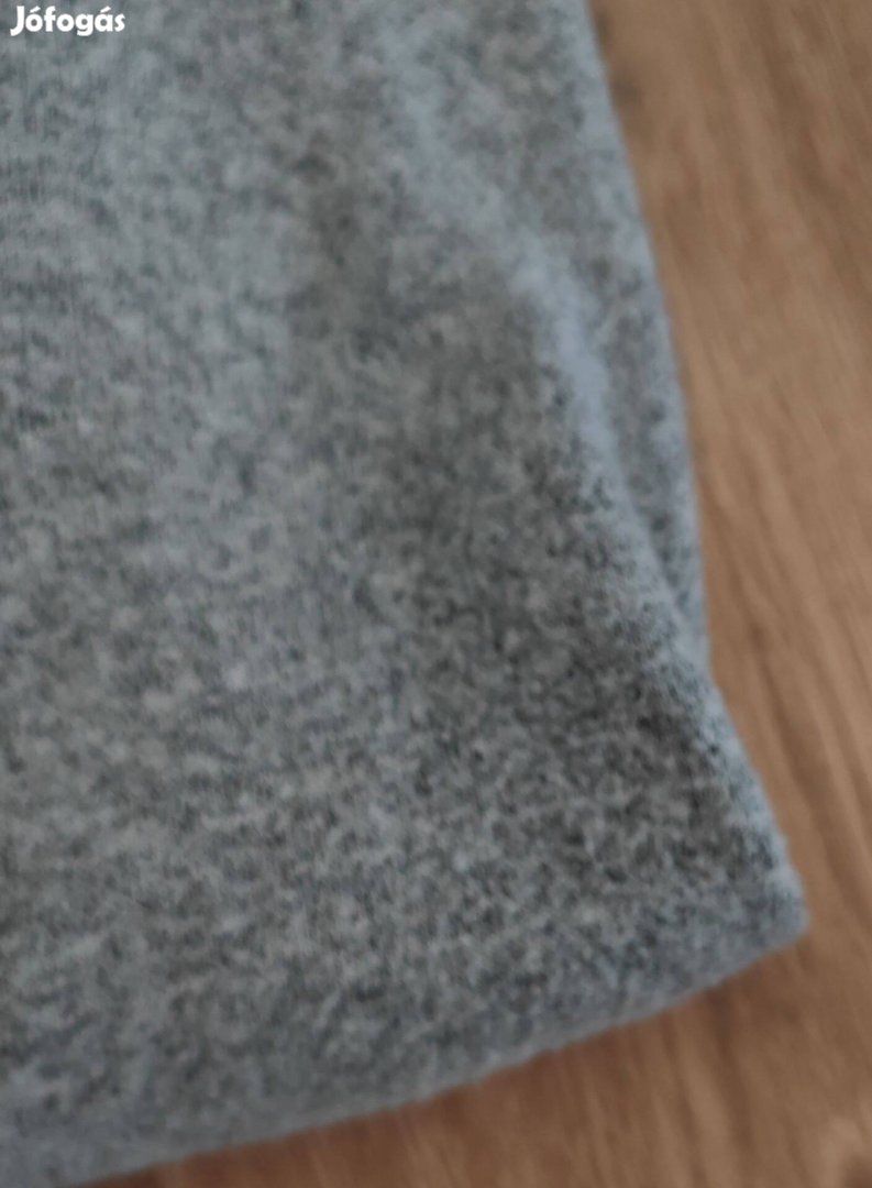 Extra puha női pulcsiruha