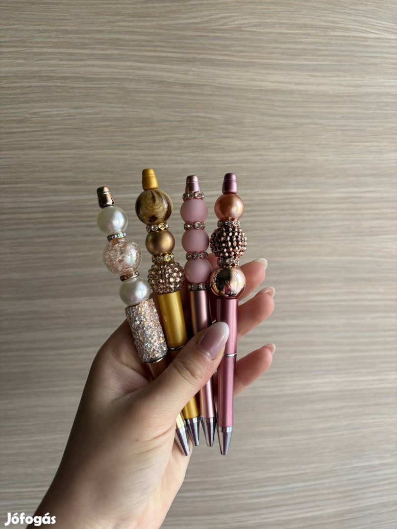 Extra vagány tollak