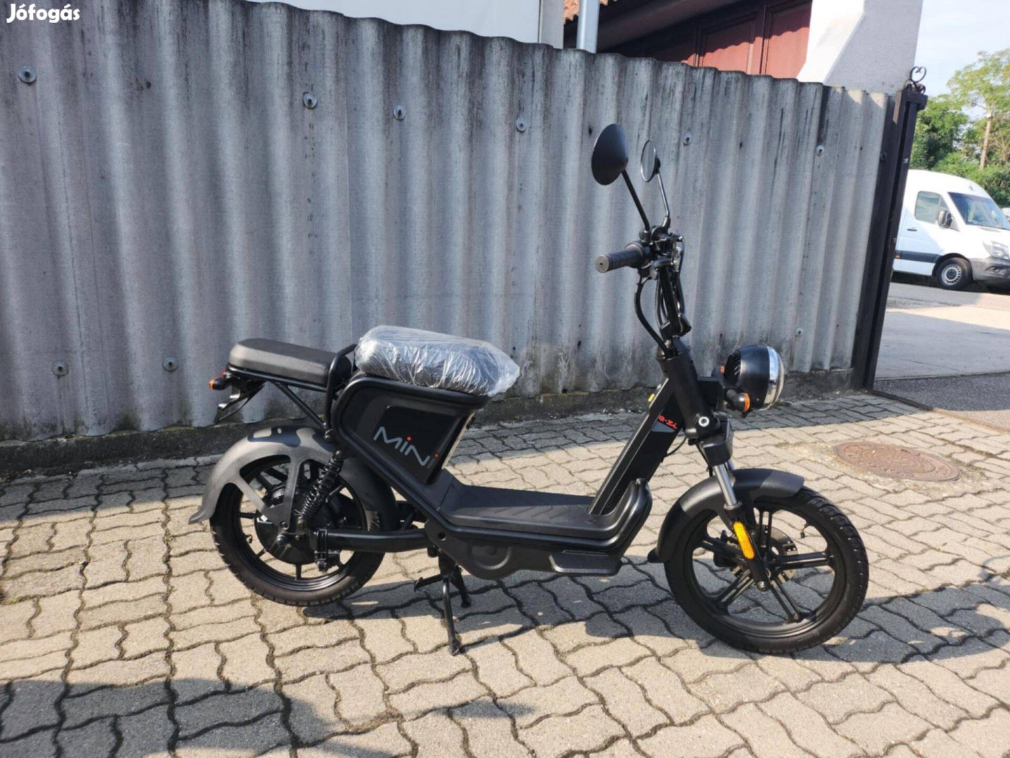 Ezi Mini Elektromos robogó