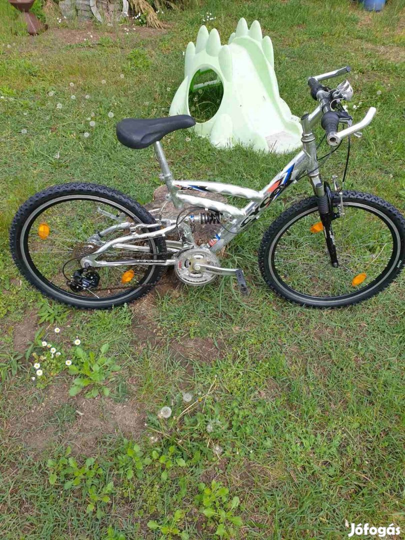 Ezüst 24"-os Cyco
