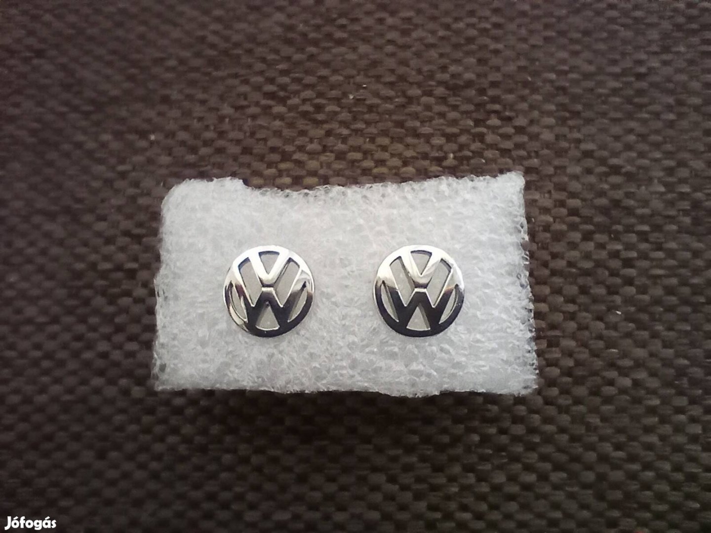 Ezüst Volkswagen fülbevaló