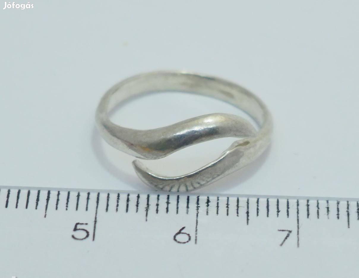 Ezüst gyűrű, 16,25 mm