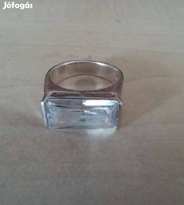 Ezüst gyűrű köves 2