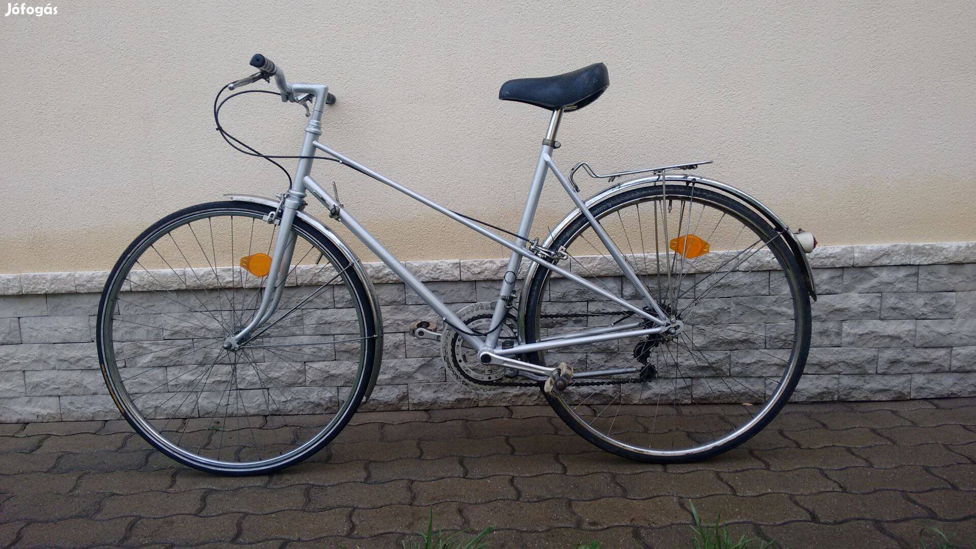 Ezüst színű Női Kerékpár 28 "