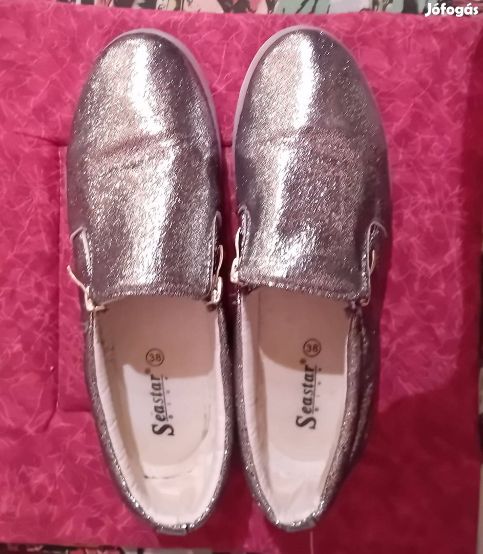 Ezüst színű Seastar újszerű női 38-as cipő