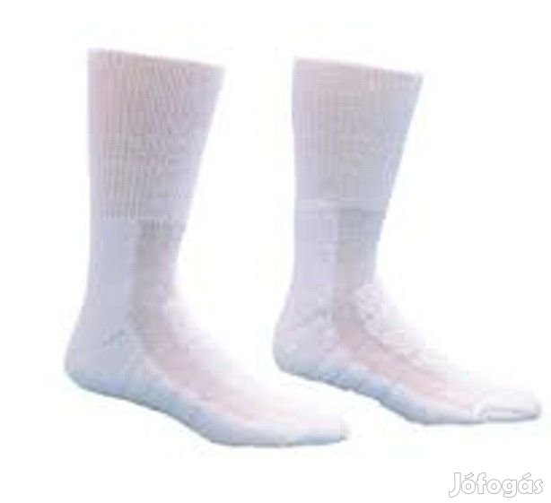 Ezüst zokni fehér