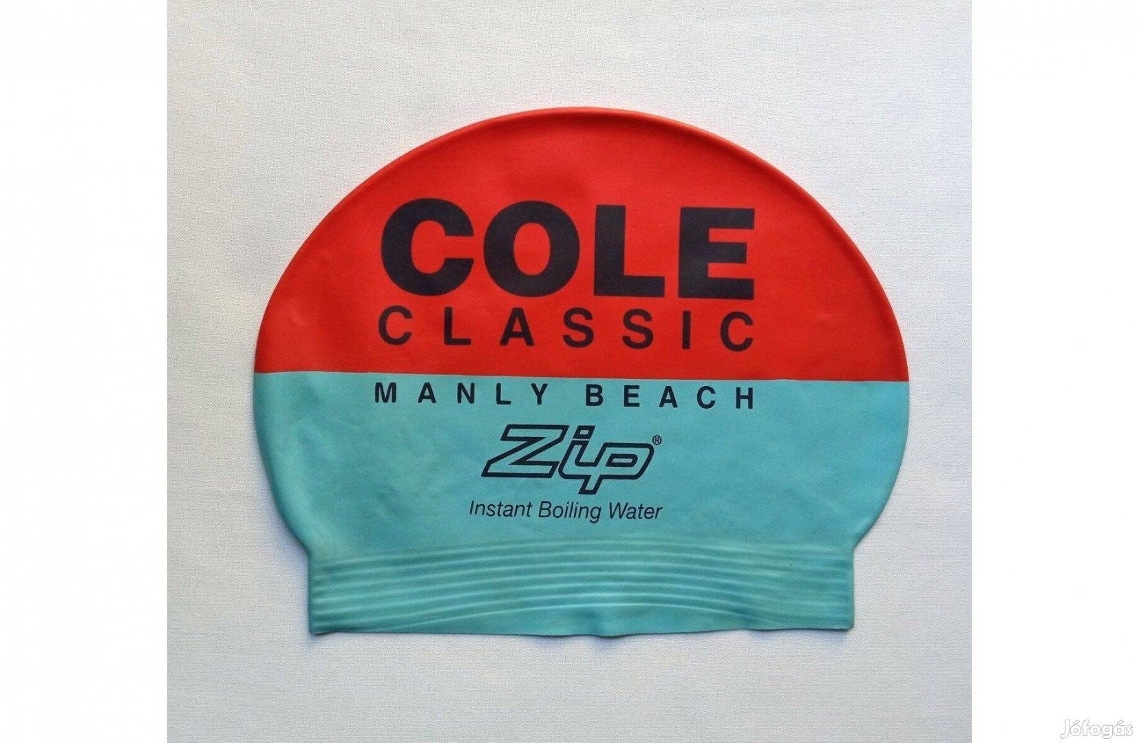 Ezüstös kék-narancs úszósapka Cole Classic Manly Beach Zip a felirat