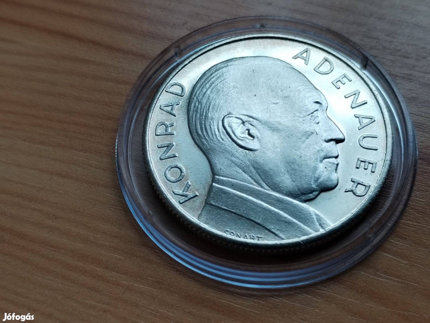 Ezüstözött emlékérem Konrad Adenauer 1876-1957