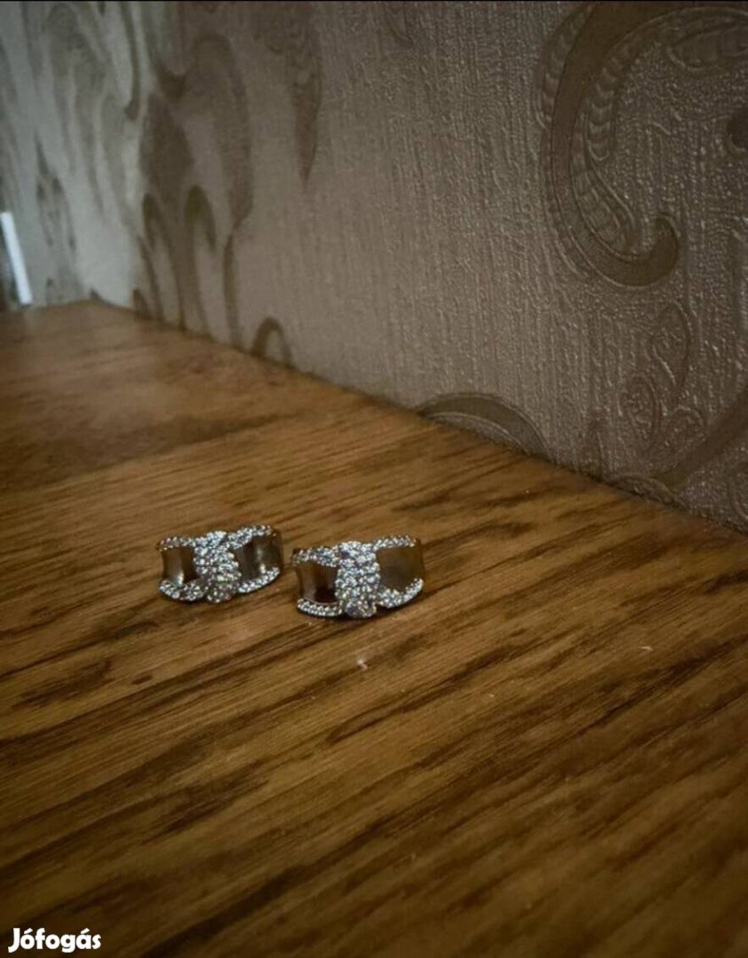 Ezüstözött fülbevaló