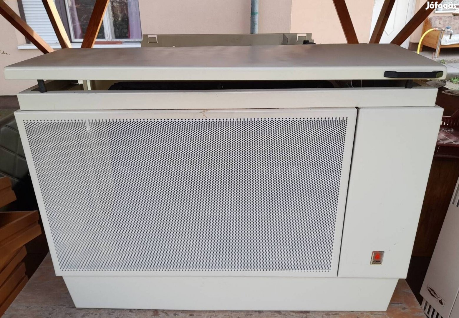 F8.50 parapetes fég konvektor 