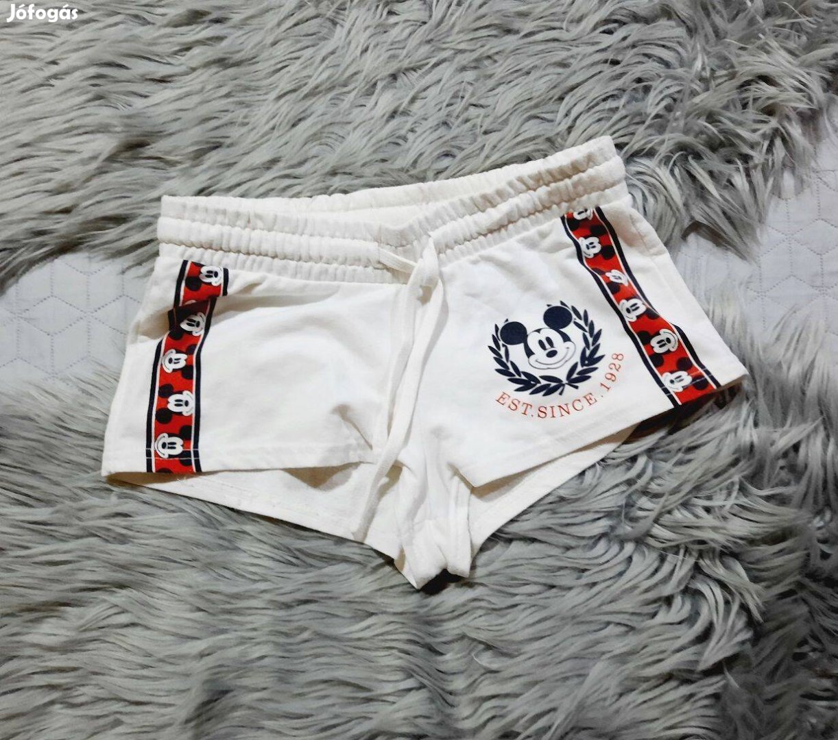 FB Sister Mickey short Xs-es