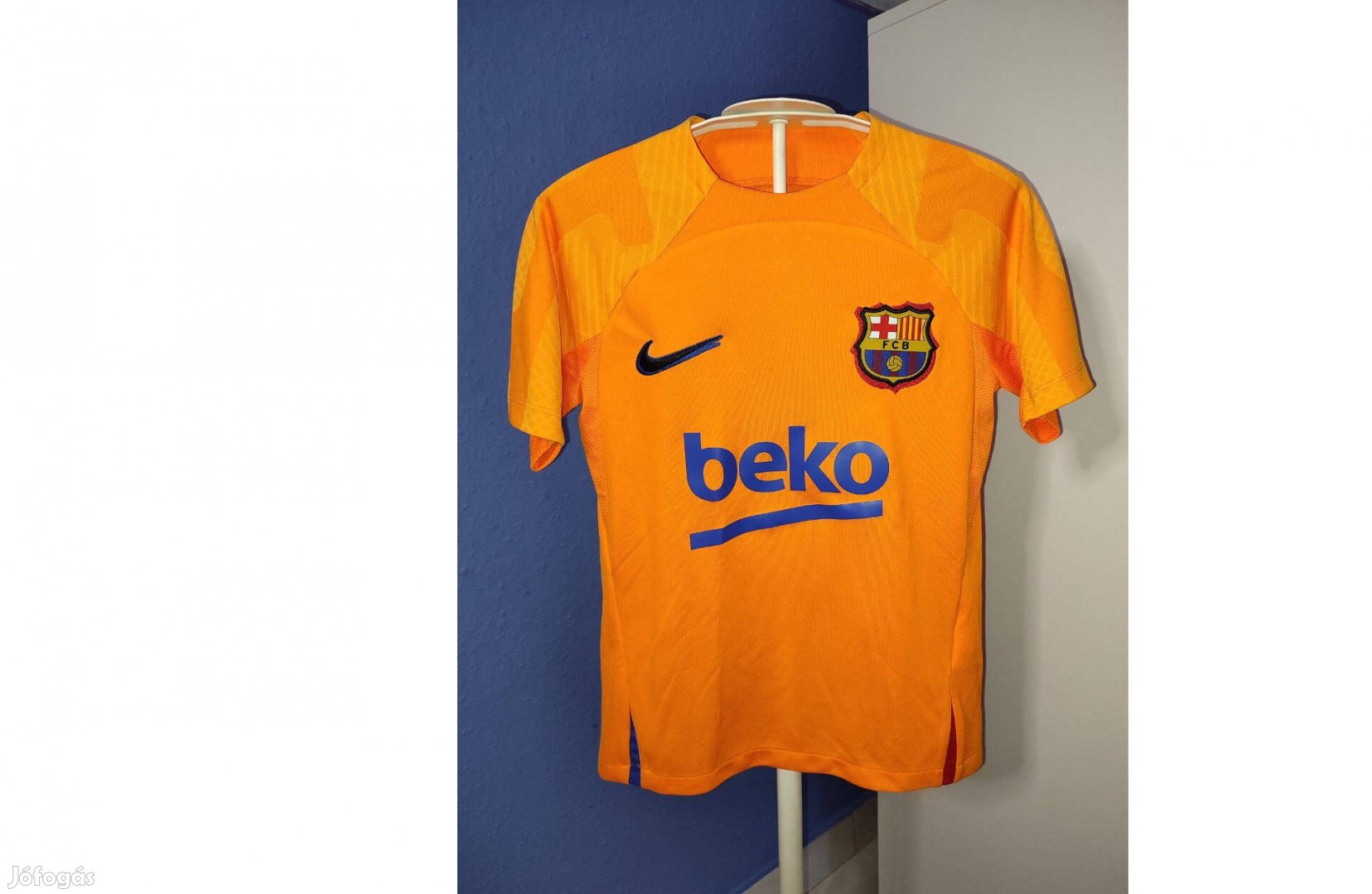 FC Barcelona eredeti Nike narancssárga edző gyerek mez (128-137)