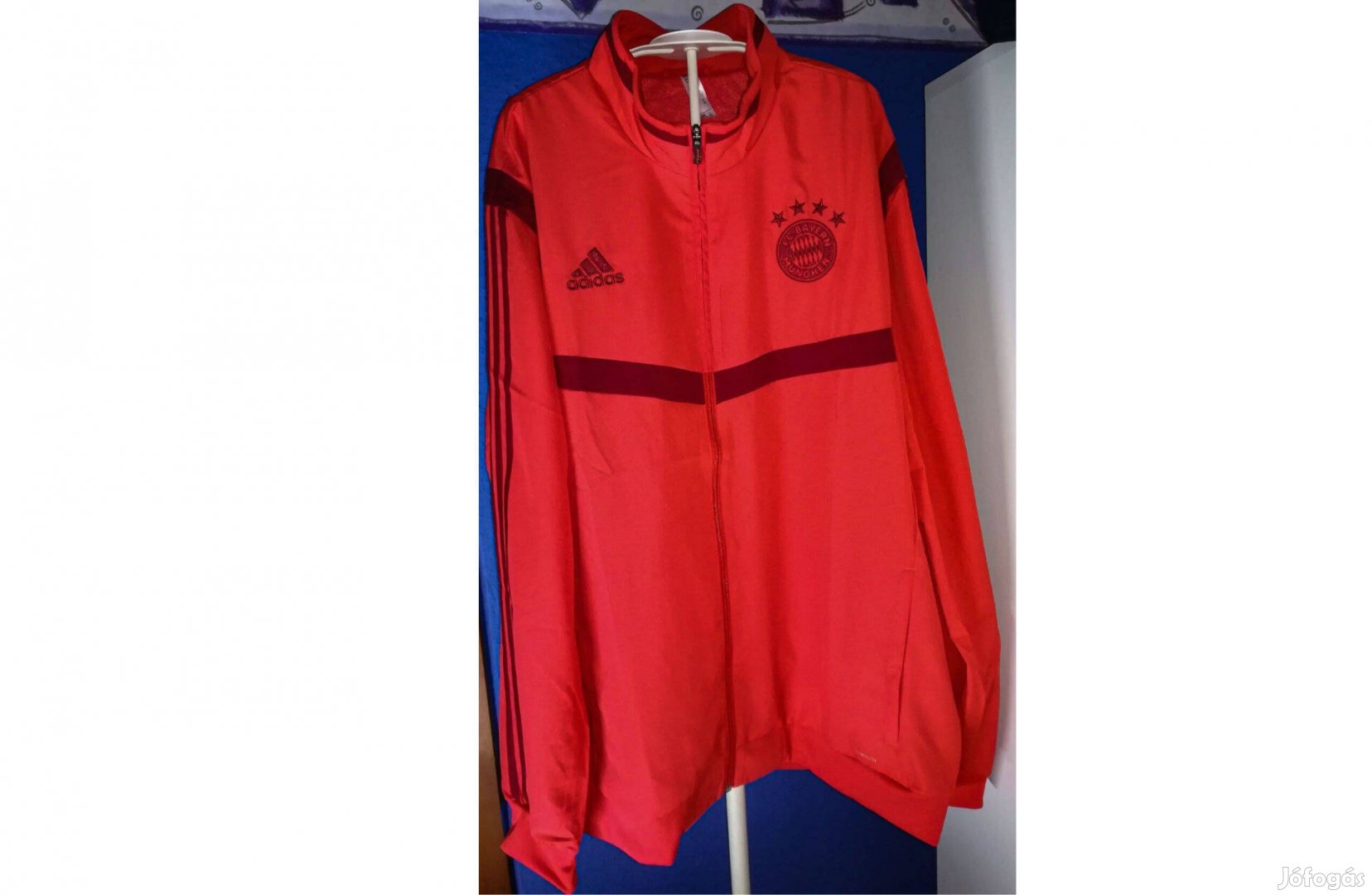 FC Bayern Müchen korall új eredeti adidas cipzáras felső (XL)