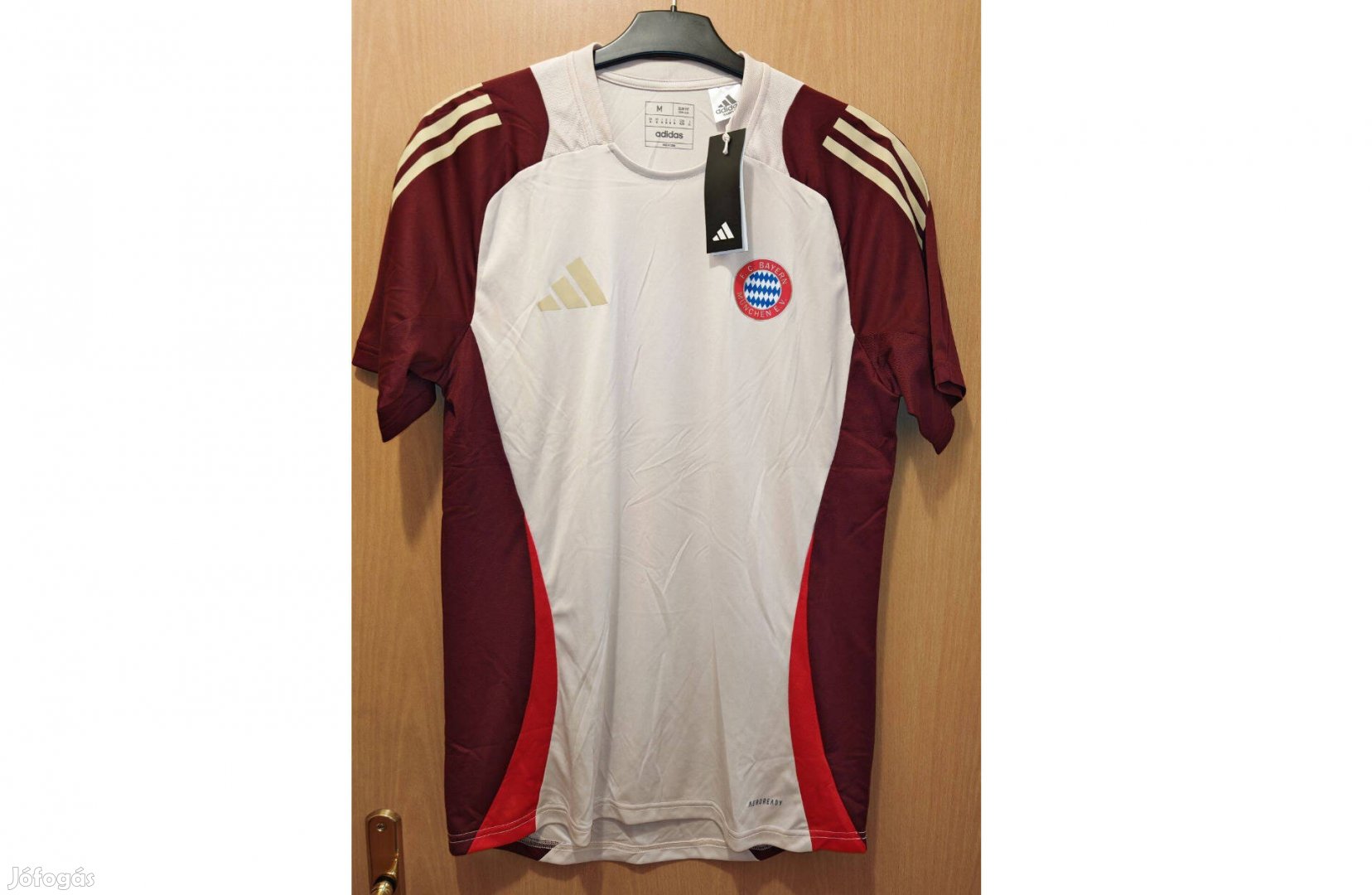 FC Bayern München eredeti adidas 2024-25 bézs bordó edző mez