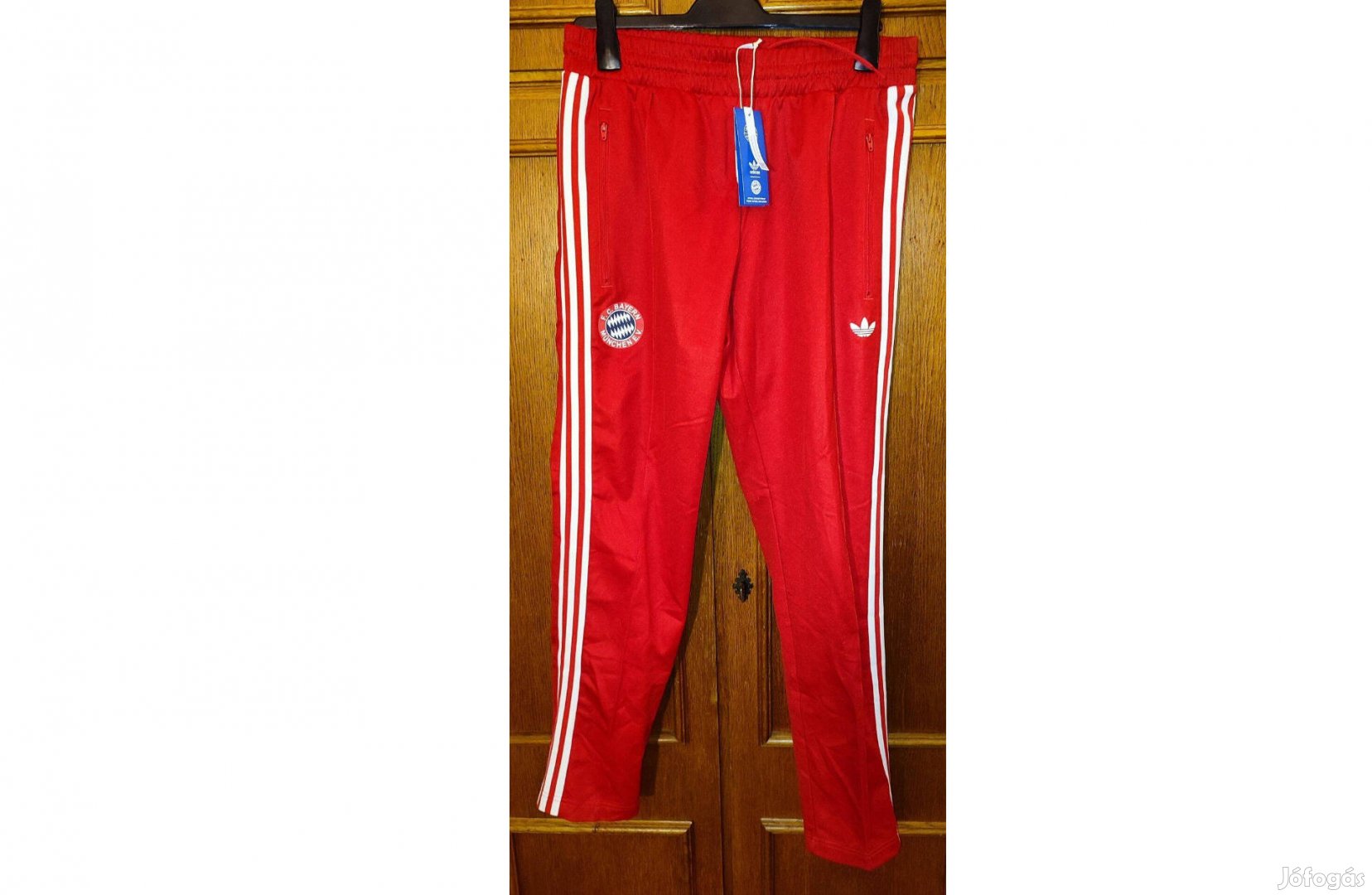 FC Bayern München eredeti adidas Originals piros hosszú nadrág