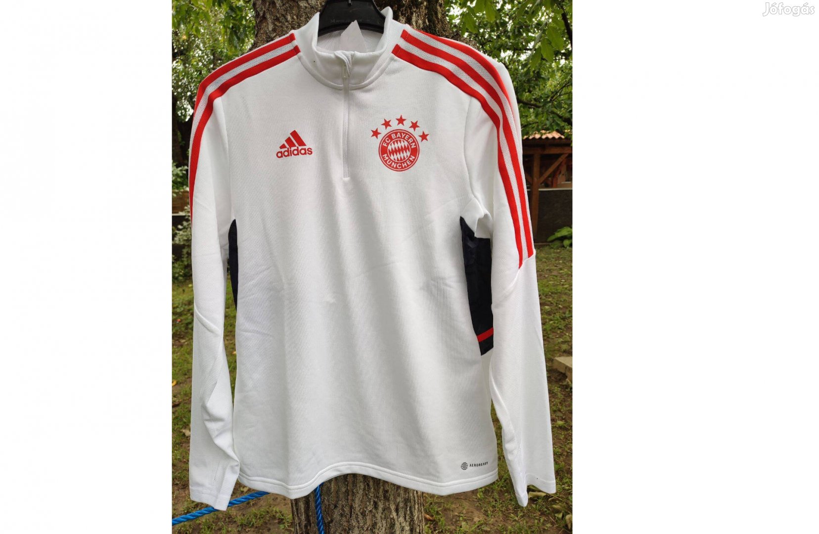 FC Bayern München eredeti adidas fehér cipzáras nyakú felső (176)