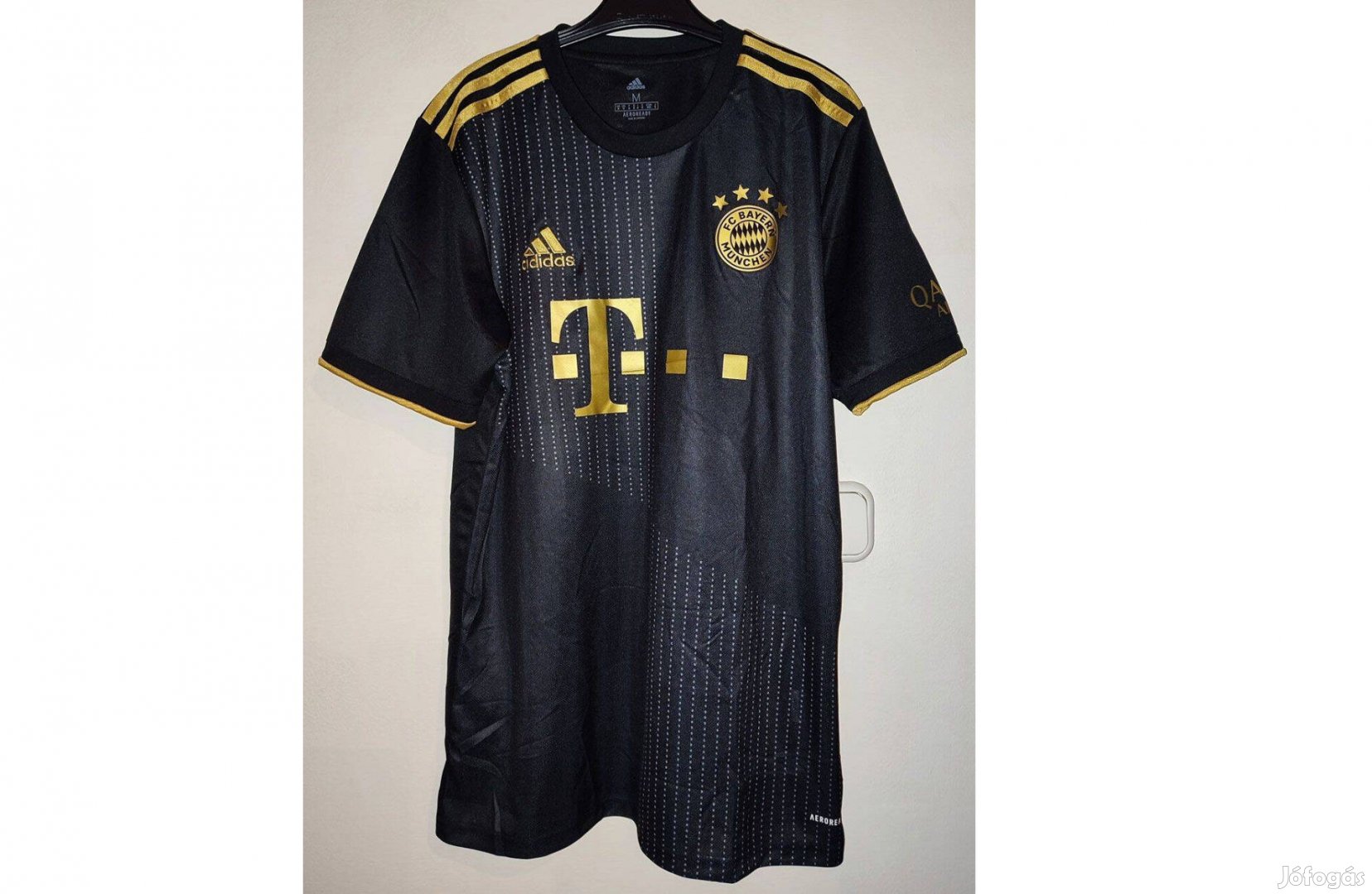 FC Bayern München eredeti adidas fekete arany mez (M-es)