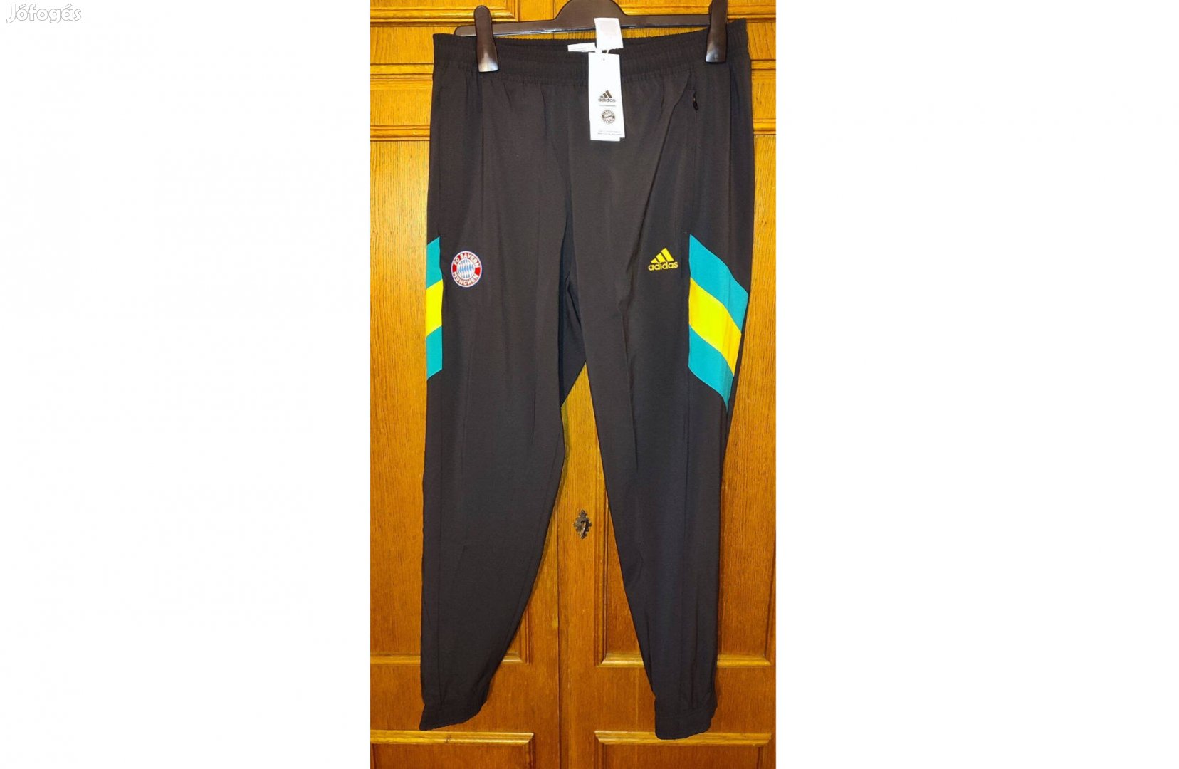 FC Bayern München eredeti adidas fekete zöld sárga hosszú