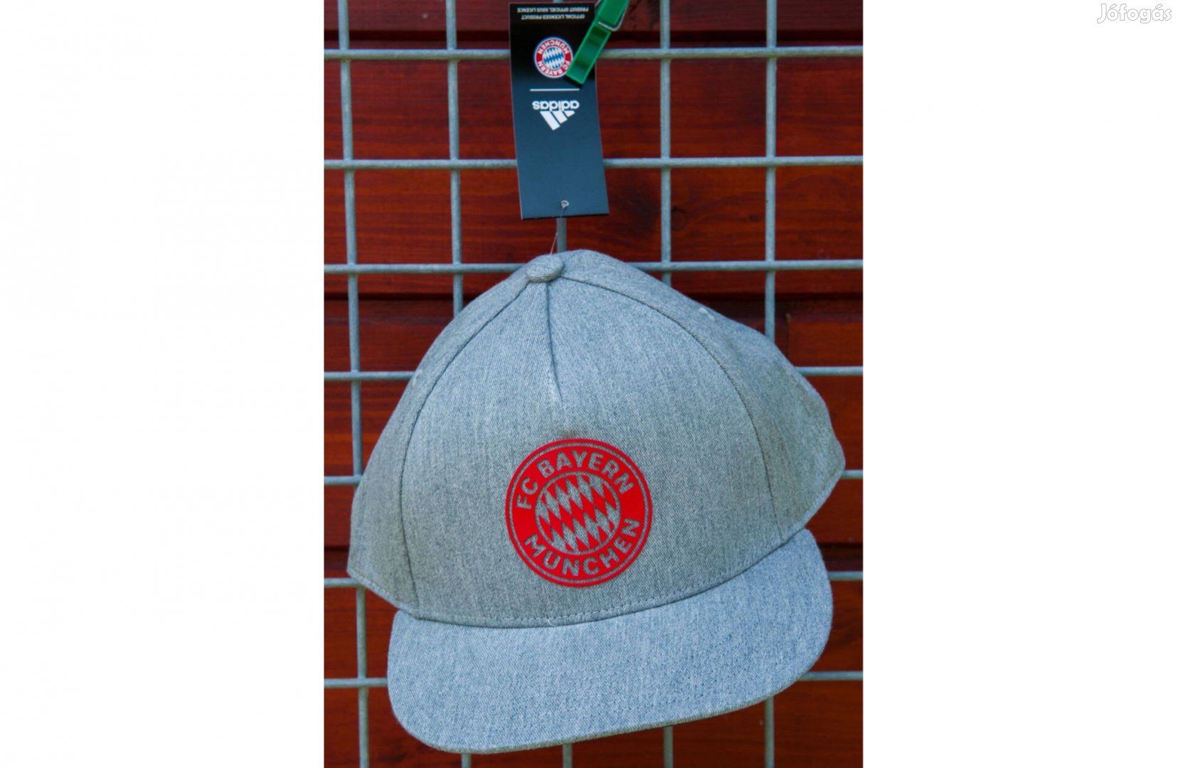 FC Bayern München eredeti adidas szürke piros snapback sapka