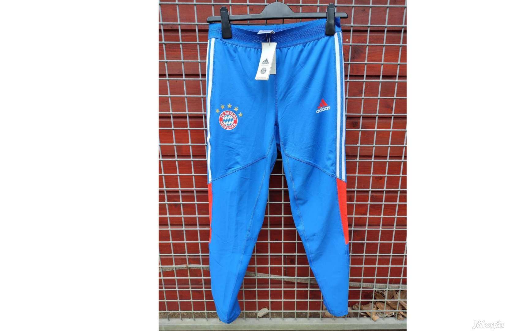 FC Bayern München kék eredeti adidas hosszú nadrág (M)
