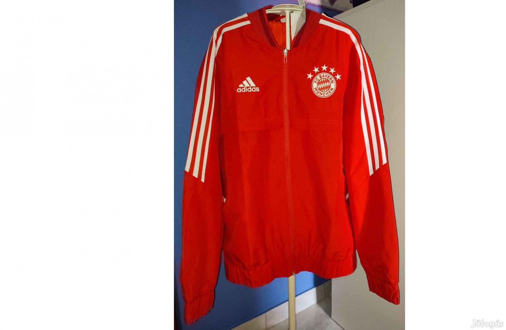 FC Bayern München piros dzseki (M, L, XL)