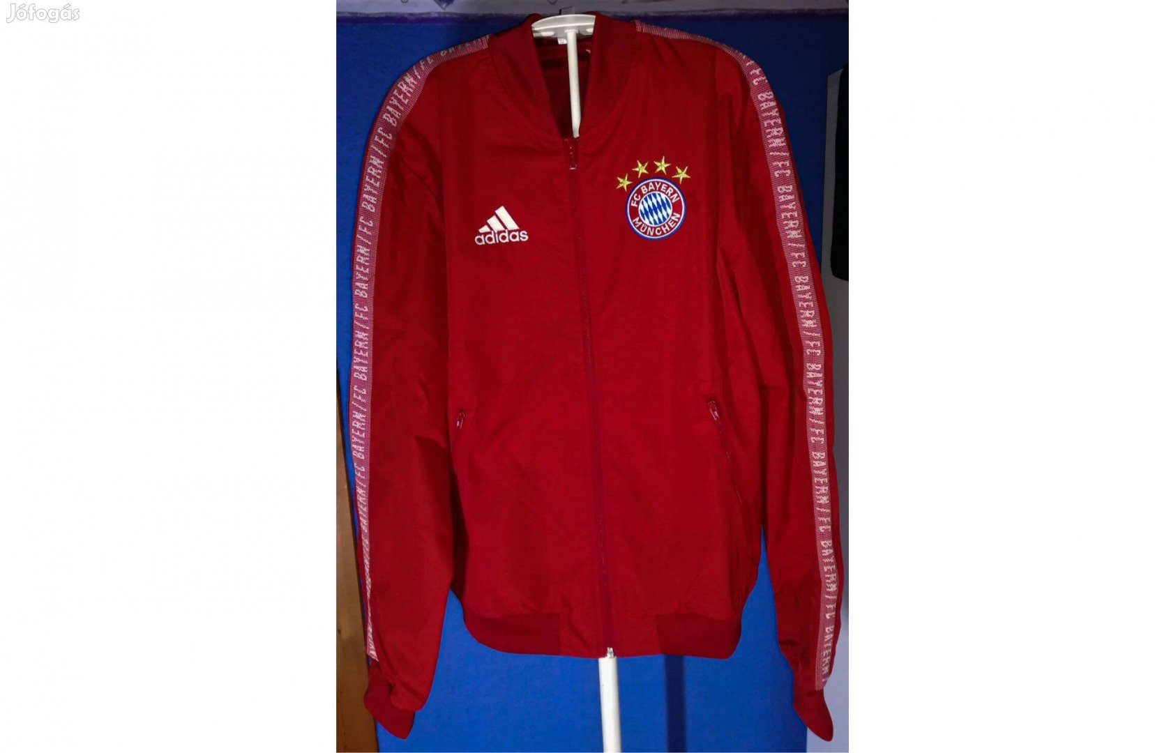 FC Bayern München piros eredeti adidas cipzáras dzseki (XS)