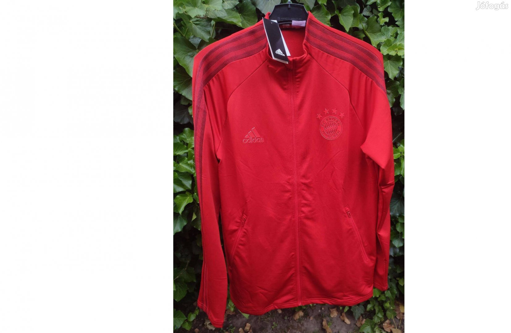 FC Bayern München piros eredeti adidas cipzáras felső (M)