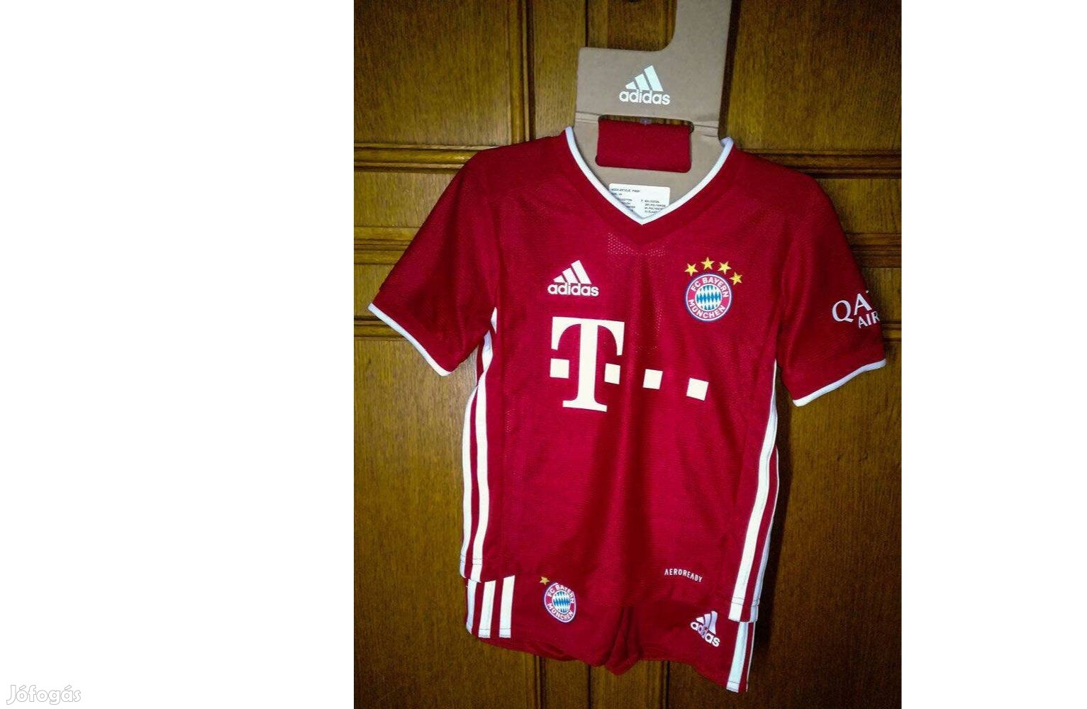 FC Bayern München piros eredeti adidas gyerek mez szett (104)