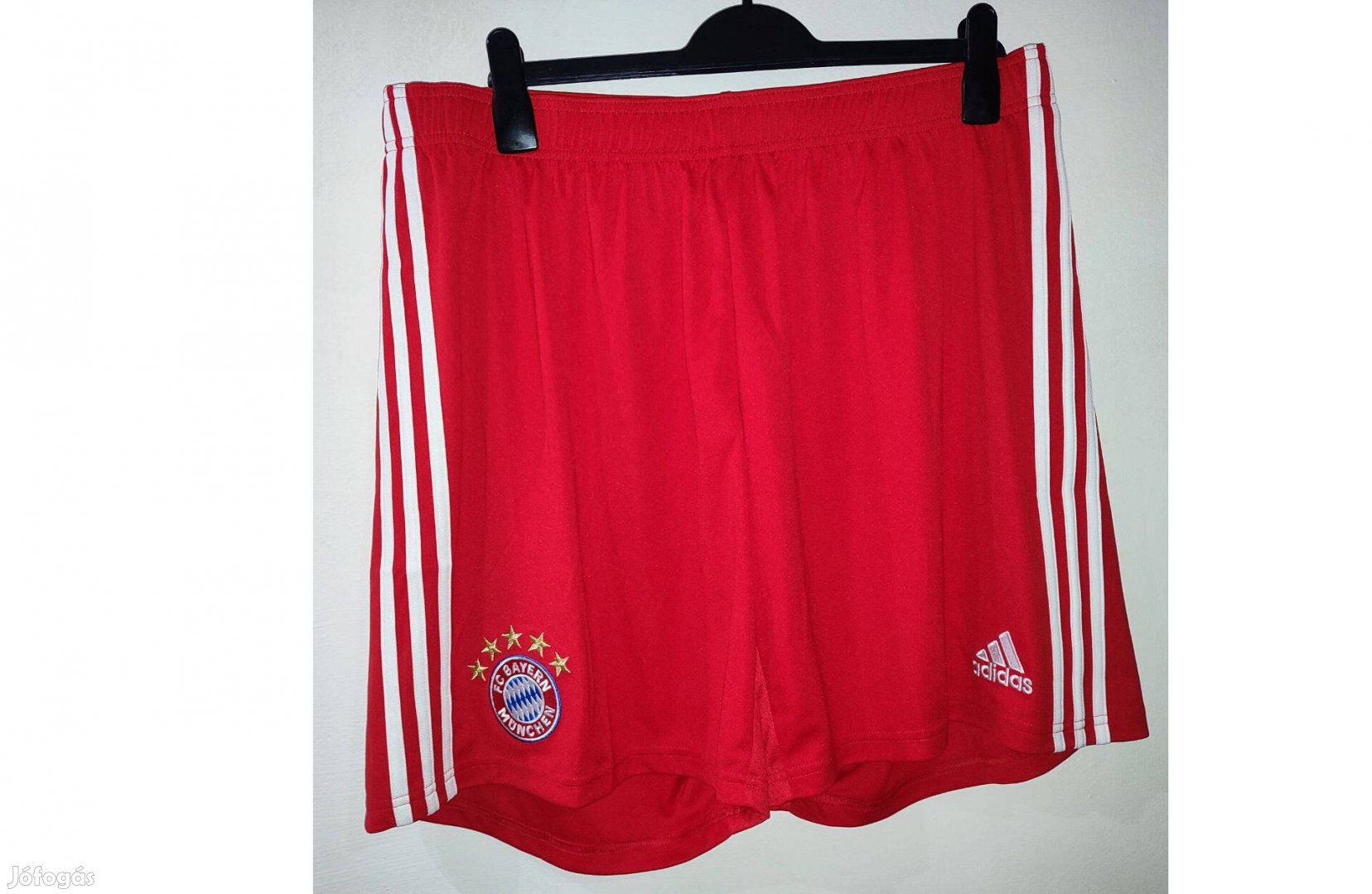 FC Bayern München piros fehér rövid nadrág (2XL)