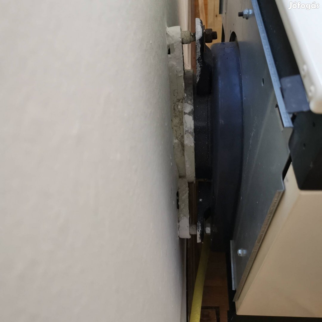 FÉG GF36 ERP energiatakarékos parapetes programozható gázkonvektor